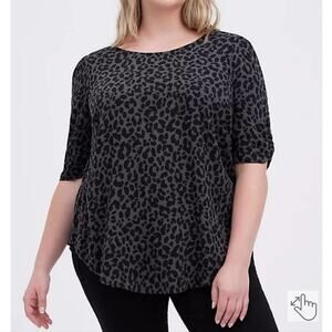 Torrid RUCHED SLEEVE BLOUSE - TEXTURED CREPE LEOPARD BLACK new!!!‎